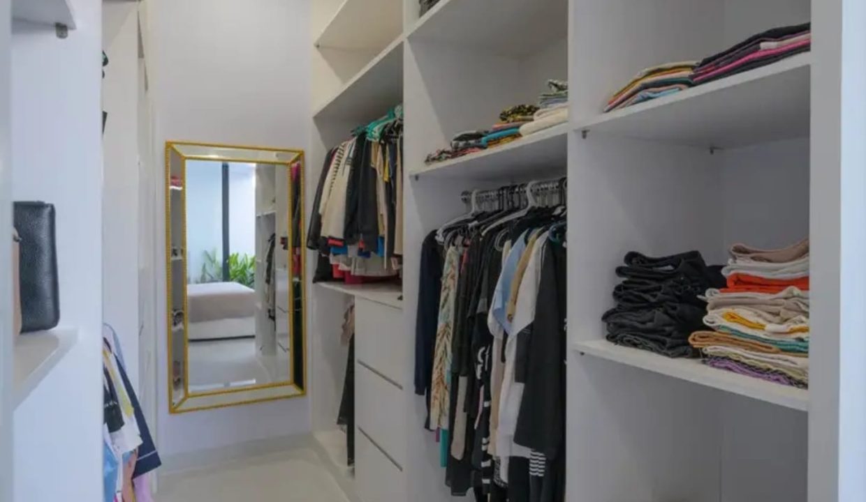 e817e9b4-a26d-4a95-b254-48269f29f279