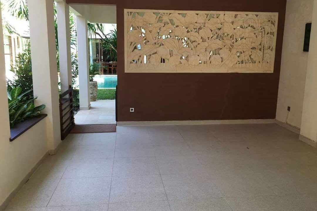 47694562_377679542806233_6674688275313756883_n