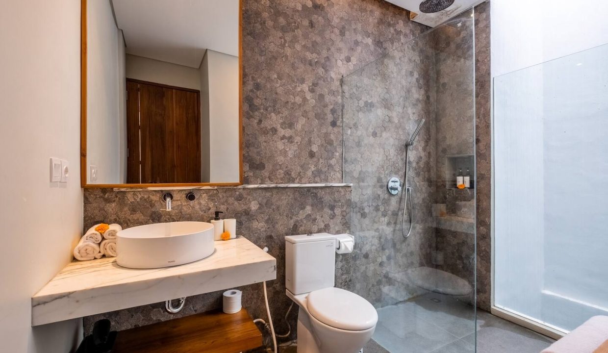 85da681c-99e4-476c-8ff0-d9ac45fd5efd