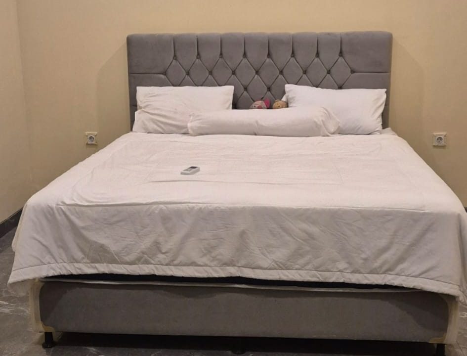 dcf66bed-74d1-4e98-bd1a-c9f285c7f543